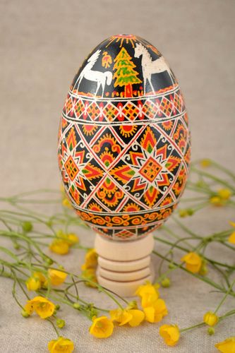 Easter egg painted with acrylic dyes handmade pysanka beautiful goose egg - MADEheart.com