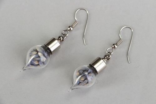 Cone earrings Lavender - MADEheart.com
