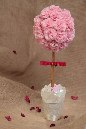 Handmade decorative tree topiary with napkins and satin ribbons in pink colors - MADEheart.com