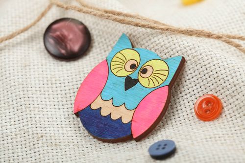 Handmade designer plywood animal brooch painted with acrylics colorful owl - MADEheart.com