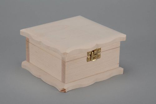 Blank box for decoration - MADEheart.com