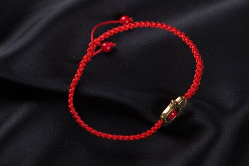 Woven bracelet with hamsa - MADEheart.com