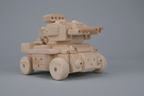 Wooden Tank - MADEheart.com
