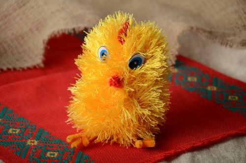 Homemade soft interior toy chicken - MADEheart.com