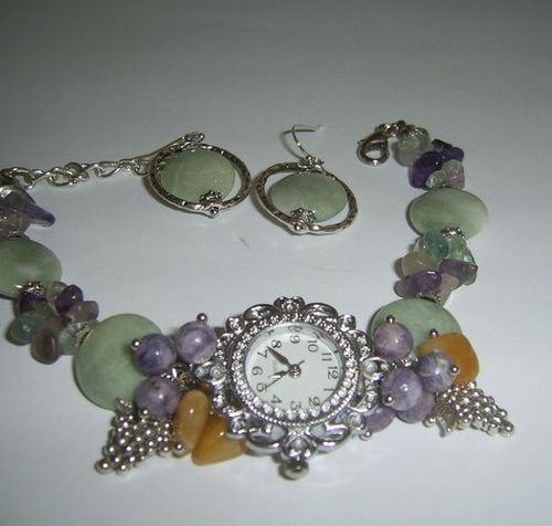 Set of handmade jewelry with natural stones wristwatch and earrings - MADEheart.com