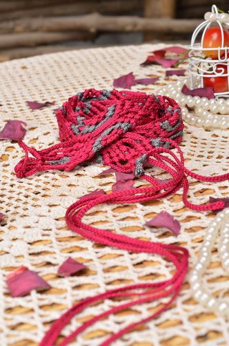Handmade female grey and crimson belt made of laces using macrame technique - MADEheart.com