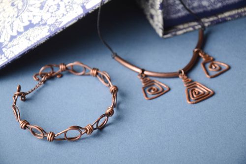 Handmade copper jewelry copper wire pendant copper bracelet copper jewelry - MADEheart.com