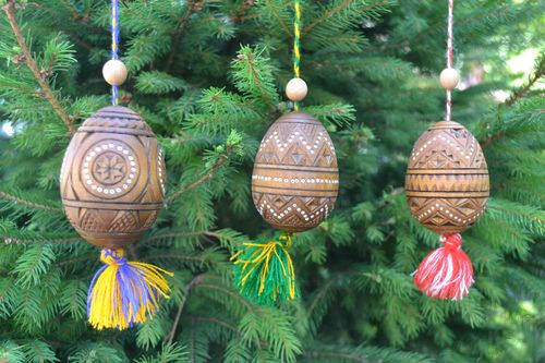 Easter decorations wooden eggs wood decor wall hangings Easter gift ideas - MADEheart.com