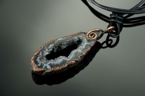 Copper Pendant with agate - MADEheart.com