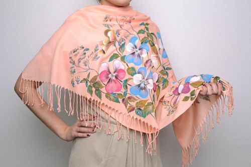 Long scarf with flowers of gentle pastel colors - MADEheart.com