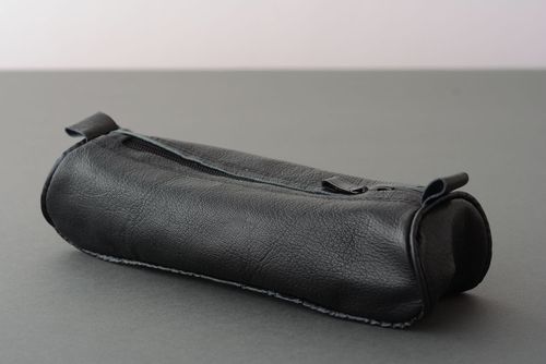 Leather pencil case - MADEheart.com