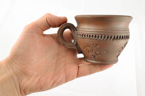Medium espresso coffee clay cup with handle and plain rustic design - MADEheart.com