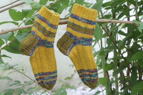 Warm knitted socks - MADEheart.com