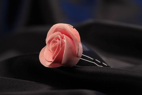 Handmade decorative hair pin with polymer clay rose flower of pink color - MADEheart.com