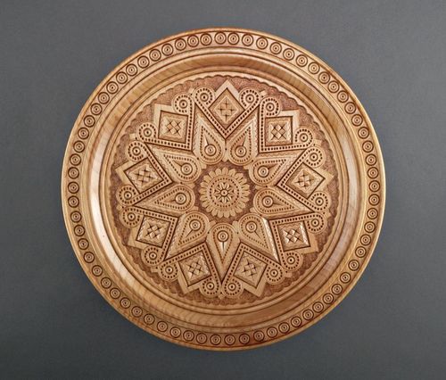Carved wooden plate - MADEheart.com