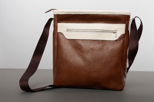 Brown leather bag - MADEheart.com