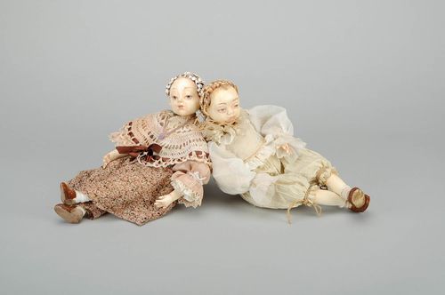 Couple of designers vintage dolls Elder sister - MADEheart.com
