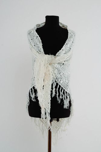 Crocheted shawl  - MADEheart.com
