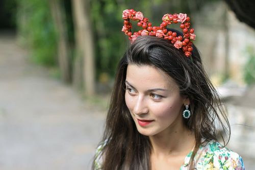 Headband made from artificial berries Sweet ears - MADEheart.com