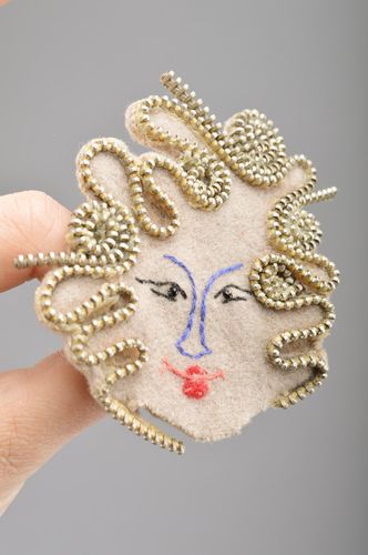 Unusual designer handmade cashmere brooch in the shape of Gorgon Medusa - MADEheart.com