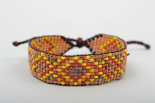 Beaded bracelet handmade jewelry designer accessories fashion jewelry gift ideas - MADEheart.com