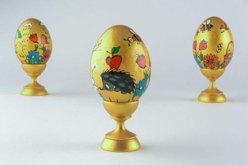 Homemade painted egg - MADEheart.com