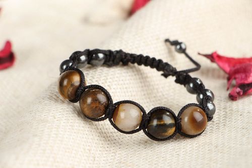 Bracelet with tiger eye and hematite - MADEheart.com
