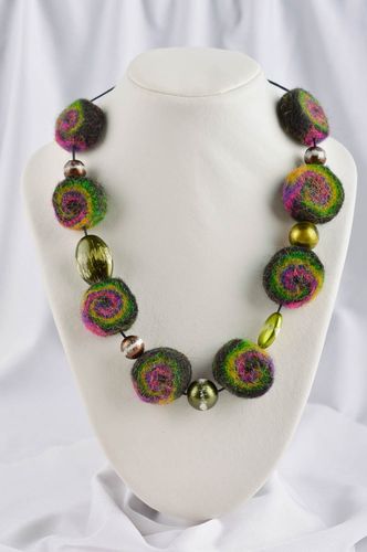 Handmade felted necklace designer jewelry made of wool stylish accessories  - MADEheart.com