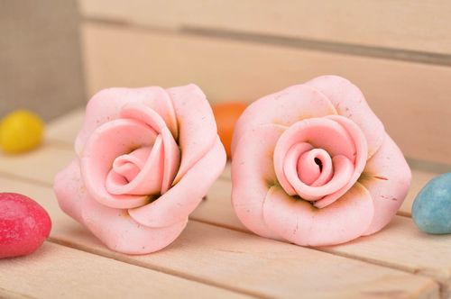 Handmade designer polymer clay floral stud earrings tender pink roses - MADEheart.com