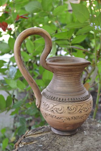 30 oz ceramic handmade water pitcher with long handle 1,6 lb - MADEheart.com