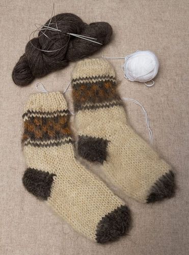 Woolen womens socks - MADEheart.com