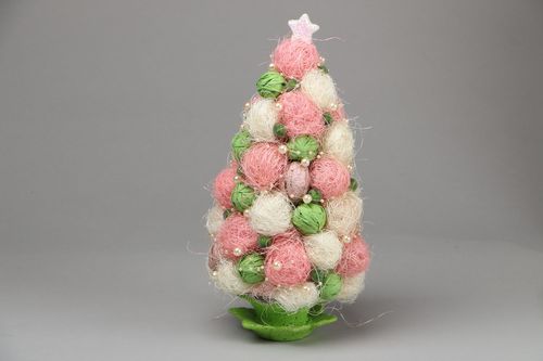 Pink Christmas tree - MADEheart.com