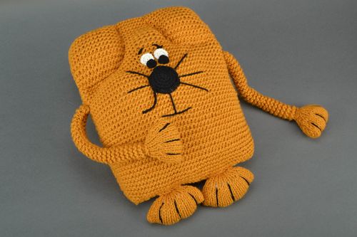 Soft crochet pillow pet - MADEheart.com