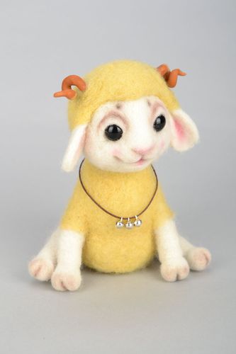 Yellow lamb design soft toy - MADEheart.com