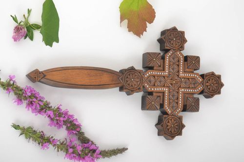 Handmade wall cross wood carvings church supplies housewarming gift ideas - MADEheart.com