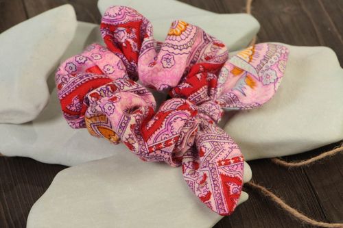 Handmade designer decorative bright pink ornamented fabric hair band with bow - MADEheart.com