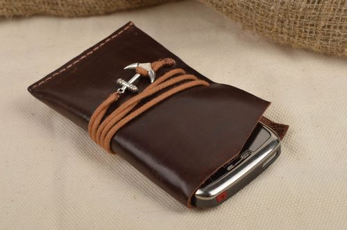 Handmade leather case for cell phone designer elegant accessory case for gadget - MADEheart.com