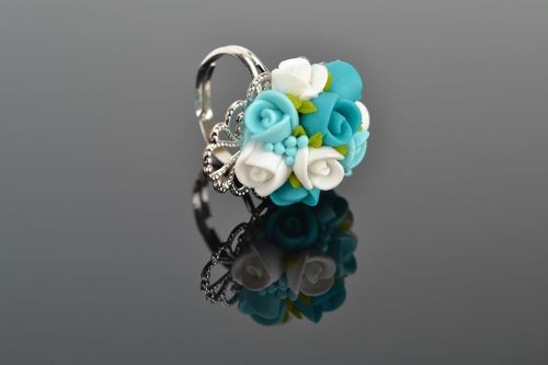Polymer clay ring with turquoise roses - MADEheart.com