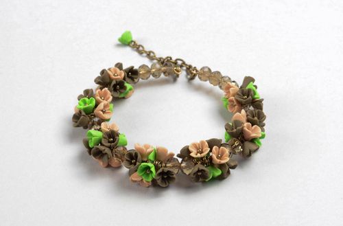 Handmade bracelet plastic fashion wrist bracelet designer flower chain bracelet - MADEheart.com