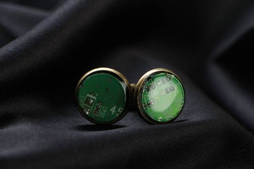 Round cufflinks with microchips - MADEheart.com