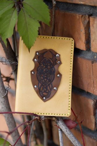 Handmade leather passport cover handmade accessories handmade gift ideas - MADEheart.com