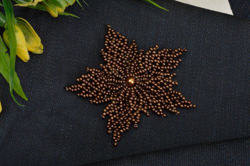 Trendy brooch handmade jewelry brown designer brooch beaded brooch for girls - MADEheart.com