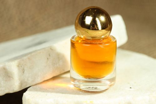 Handmade perfume - MADEheart.com