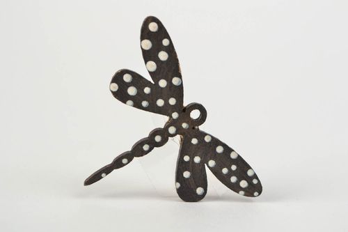 Handmade wooden brooch in the shape of dragonfly painted with acrylics - MADEheart.com