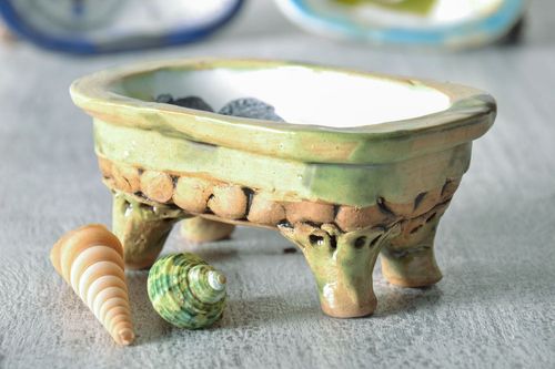 Ceramic soap dish - MADEheart.com