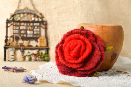 Handmade brooch flower jewelry wool felt designer accessories gifts for women - MADEheart.com