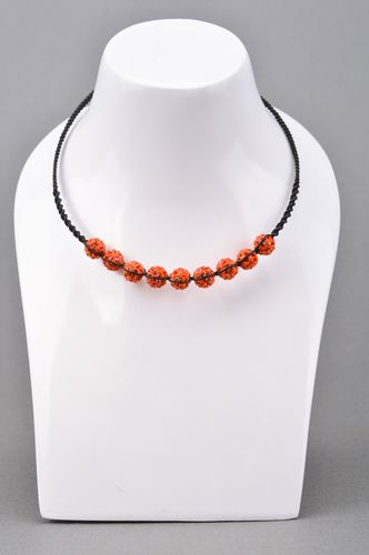 Beautiful handmade thin memory wire necklace with beads - MADEheart.com