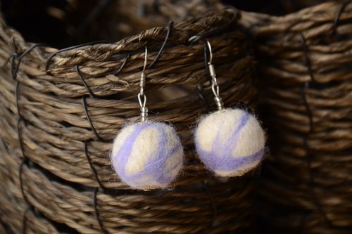 Light felted wool ball earrings - MADEheart.com