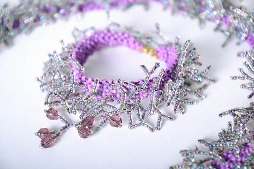 Bead bracelet Purple Coral - MADEheart.com