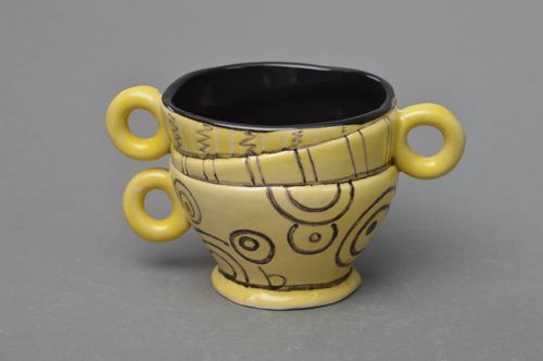  Yellow-gold glazed porcelain cup with three handles - MADEheart.com